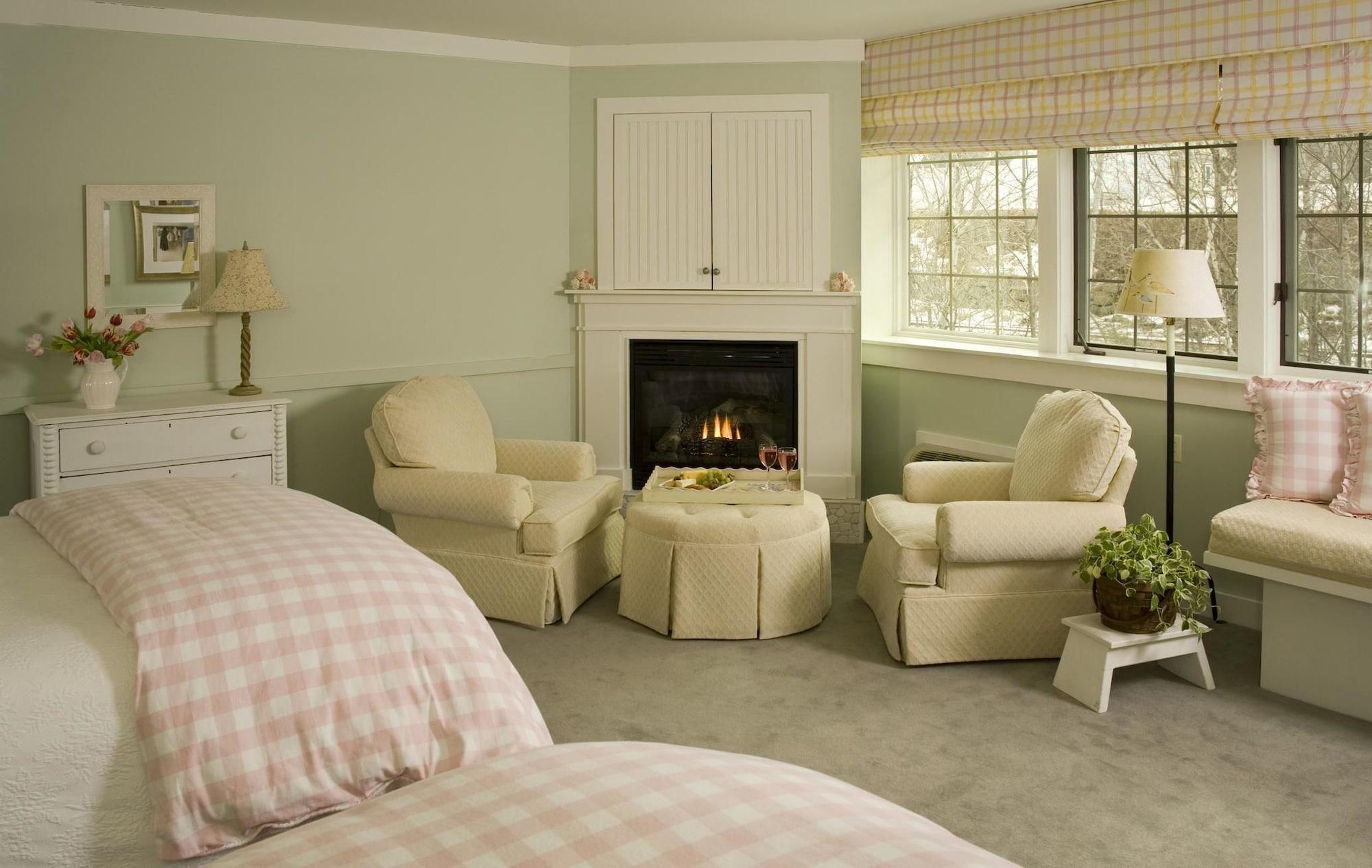 Lake Opechee Inn And Spa Laconia Bagian luar foto